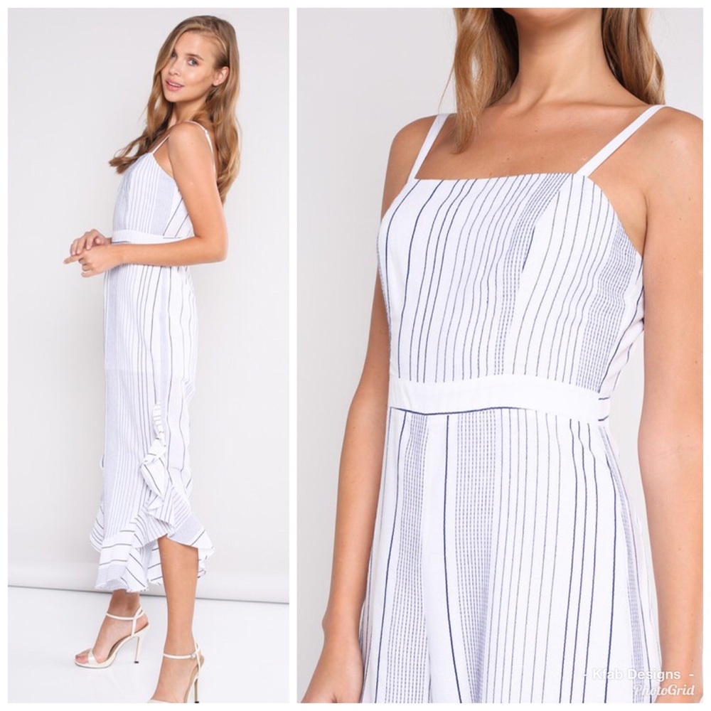 🥰LAST 1! Cropped Adjustable Ruffle Jumpsuit! - Picture 2 of 2